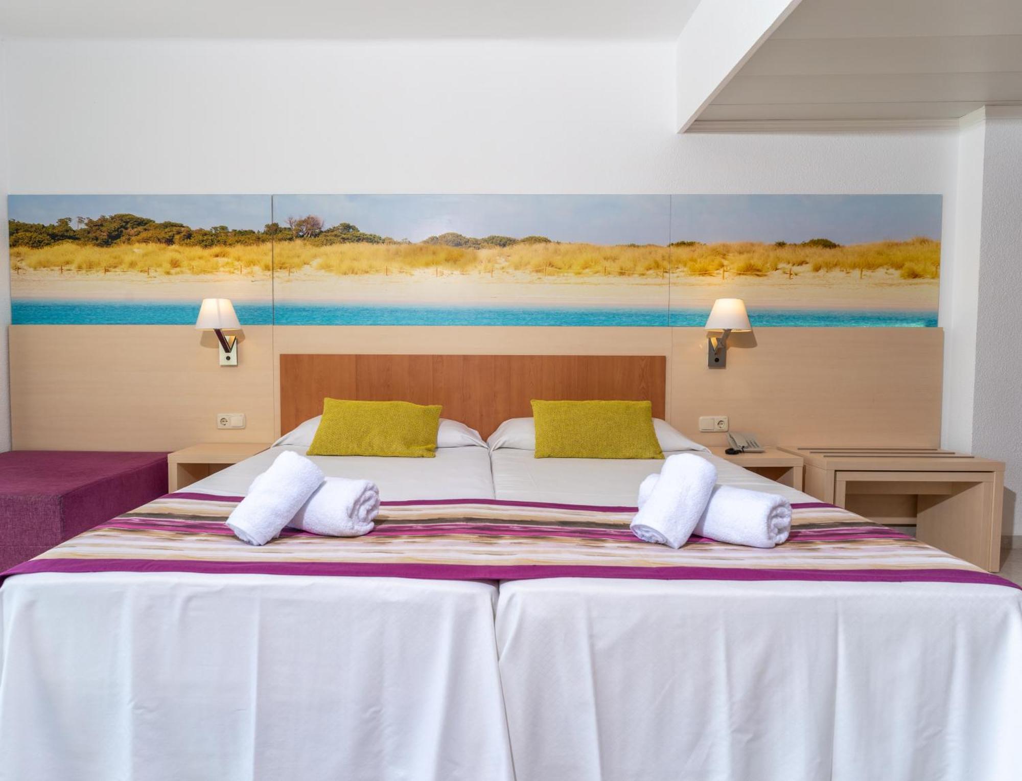 Hotel Moon Dreams Coral Beach เอสกานา ภายนอก รูปภาพ